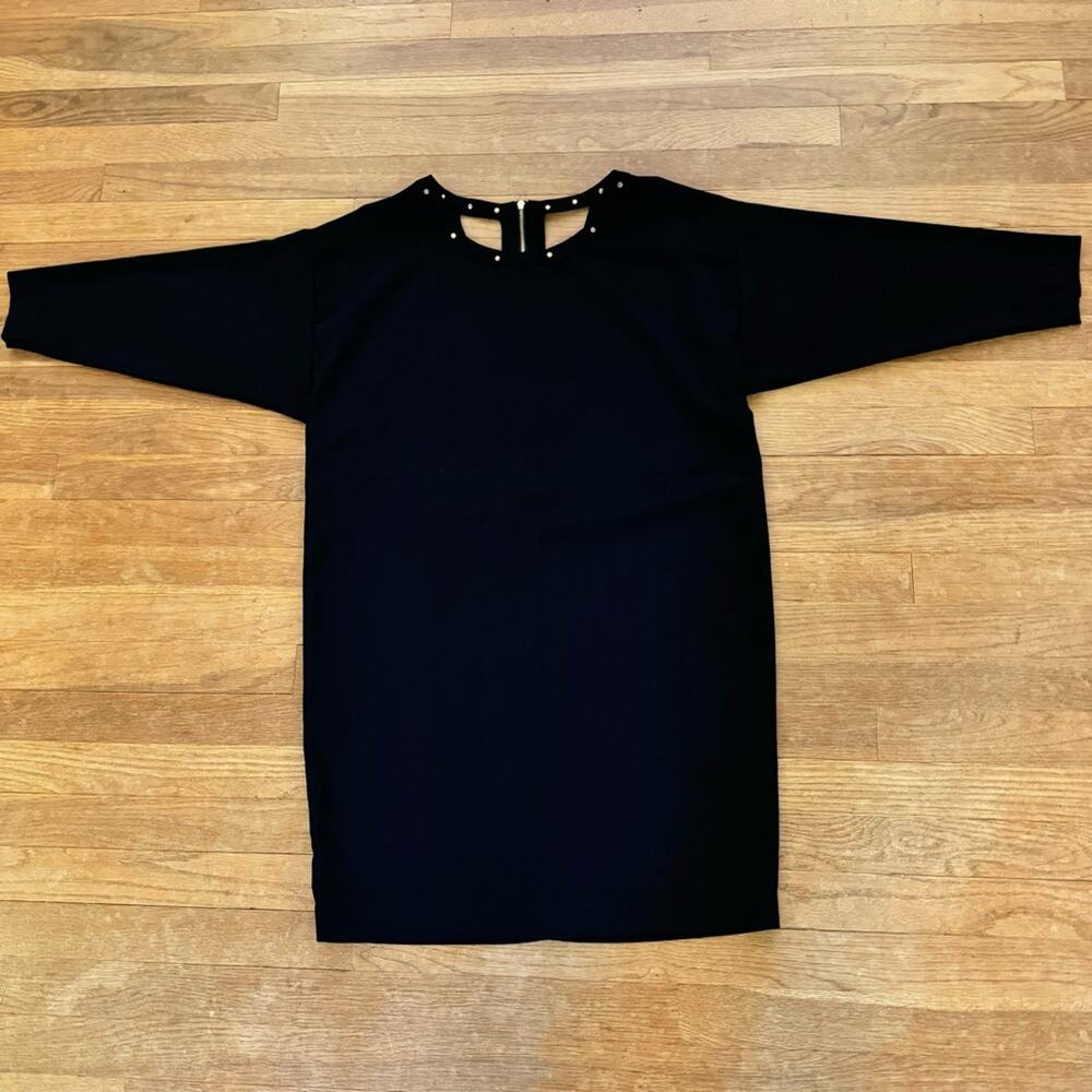 H&M black 3/4 sleeve knee length cut out back shift dress size 12
b11